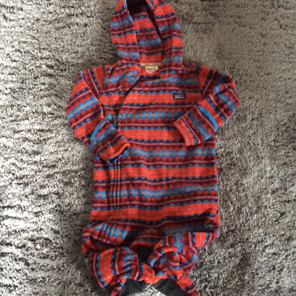patagonia baby fleece onesie